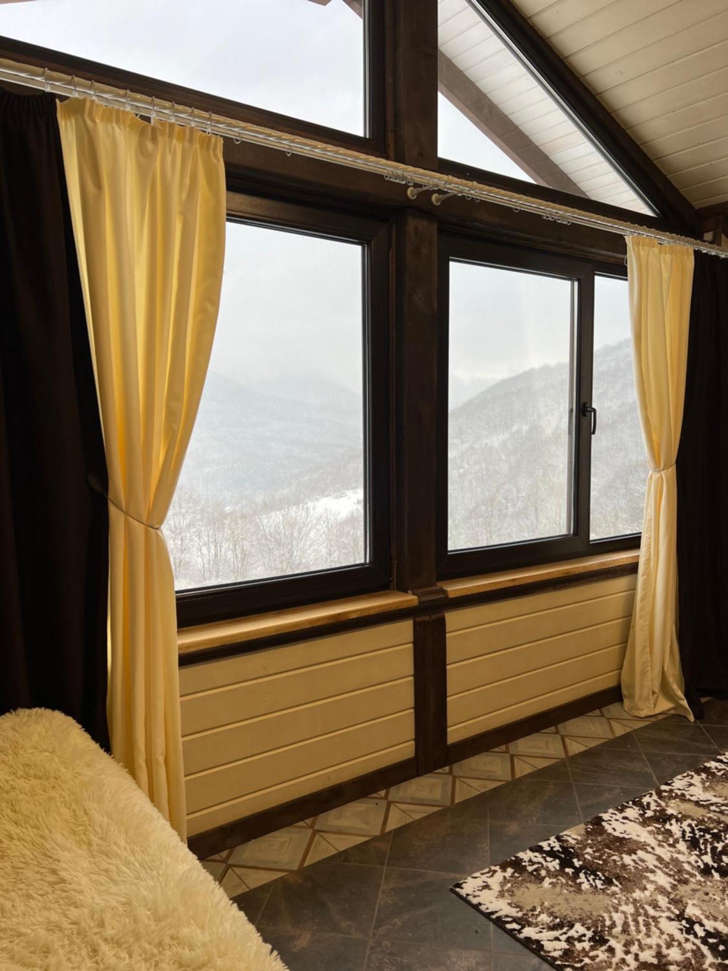 Готельно-Ресторанний Комплекс Кичера Volovets Exterior foto